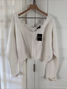 Forever 21 White Distressed V-Neck Cropped Sweater